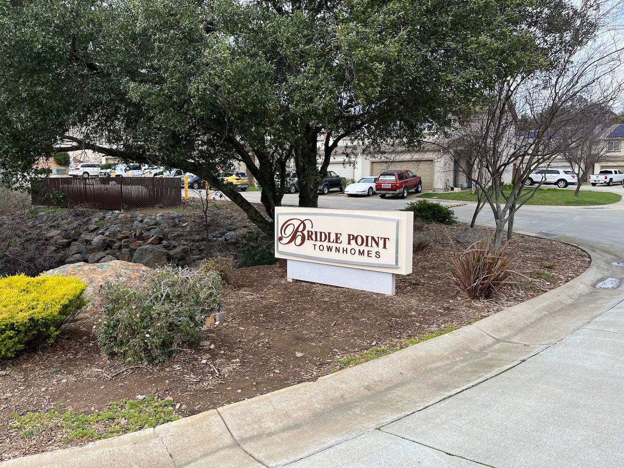landscape services at Bridle Point Townhomes